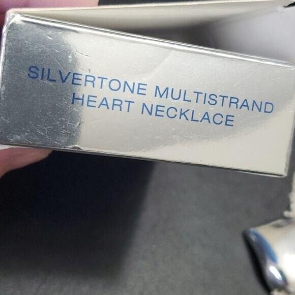 *Sale* Avon silver tone heart necklace & earring set - Picture 11 of 12